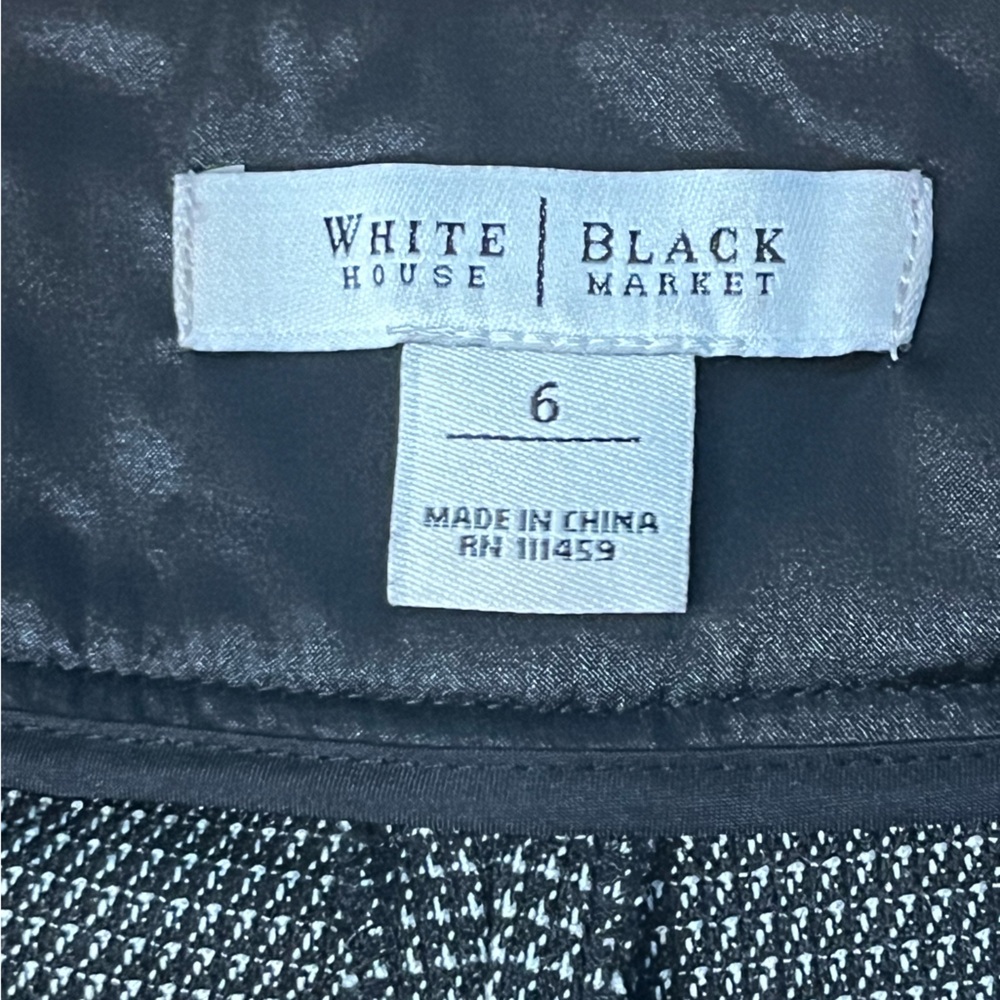 White House Black Market pleated Capri pants size 6 - Picture 3 of 7